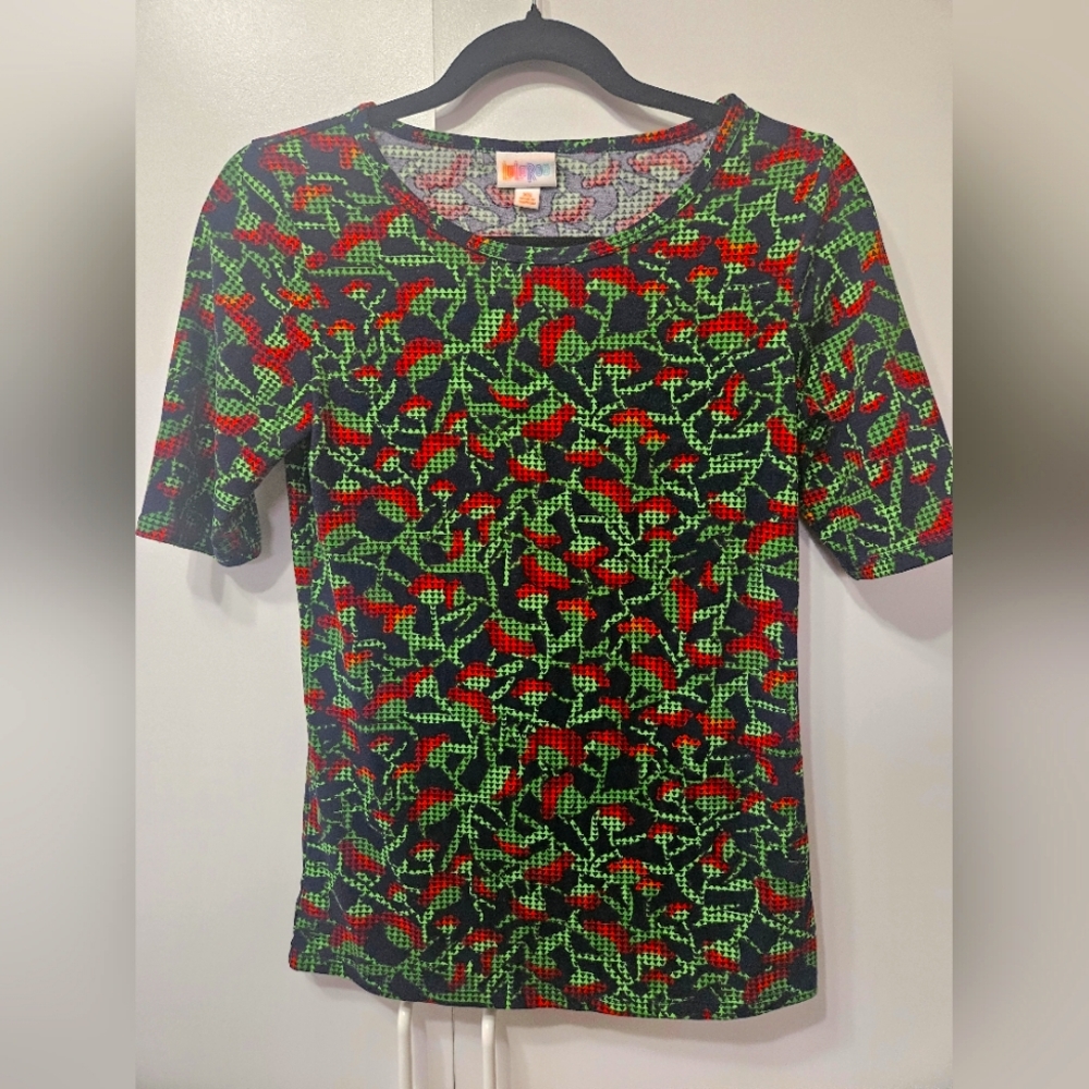 LulaRoe floral Womens shirt in XS